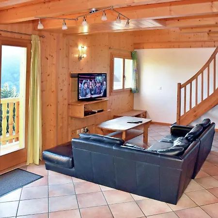 Spacious Near The Centre Of Tatil Evi La Tzoumaz