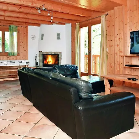 Spacious Near The Centre Of